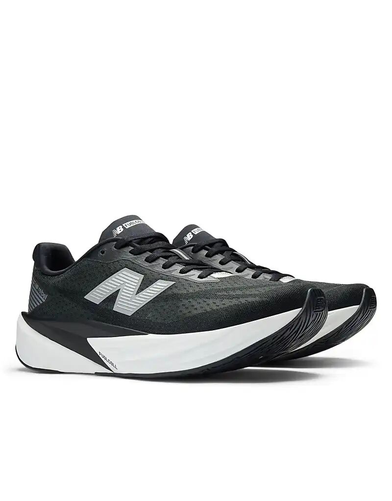 Мужские кроссовки для бега New Balance Fuelcell Rebel V5 черного цвета — фото 2