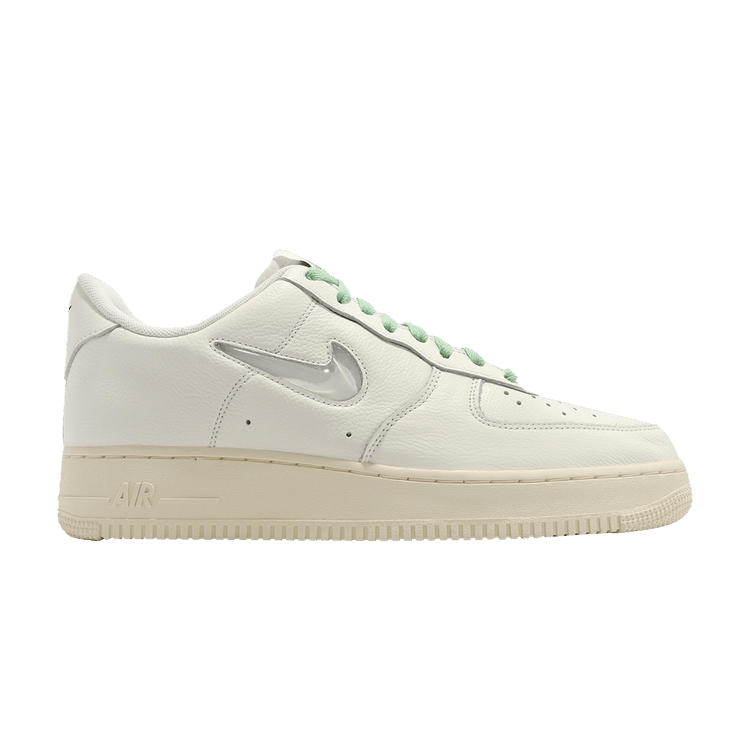

Кроссовки Nike Air Force 1 '07 Premium Vintage 'Certified Fresh', белый