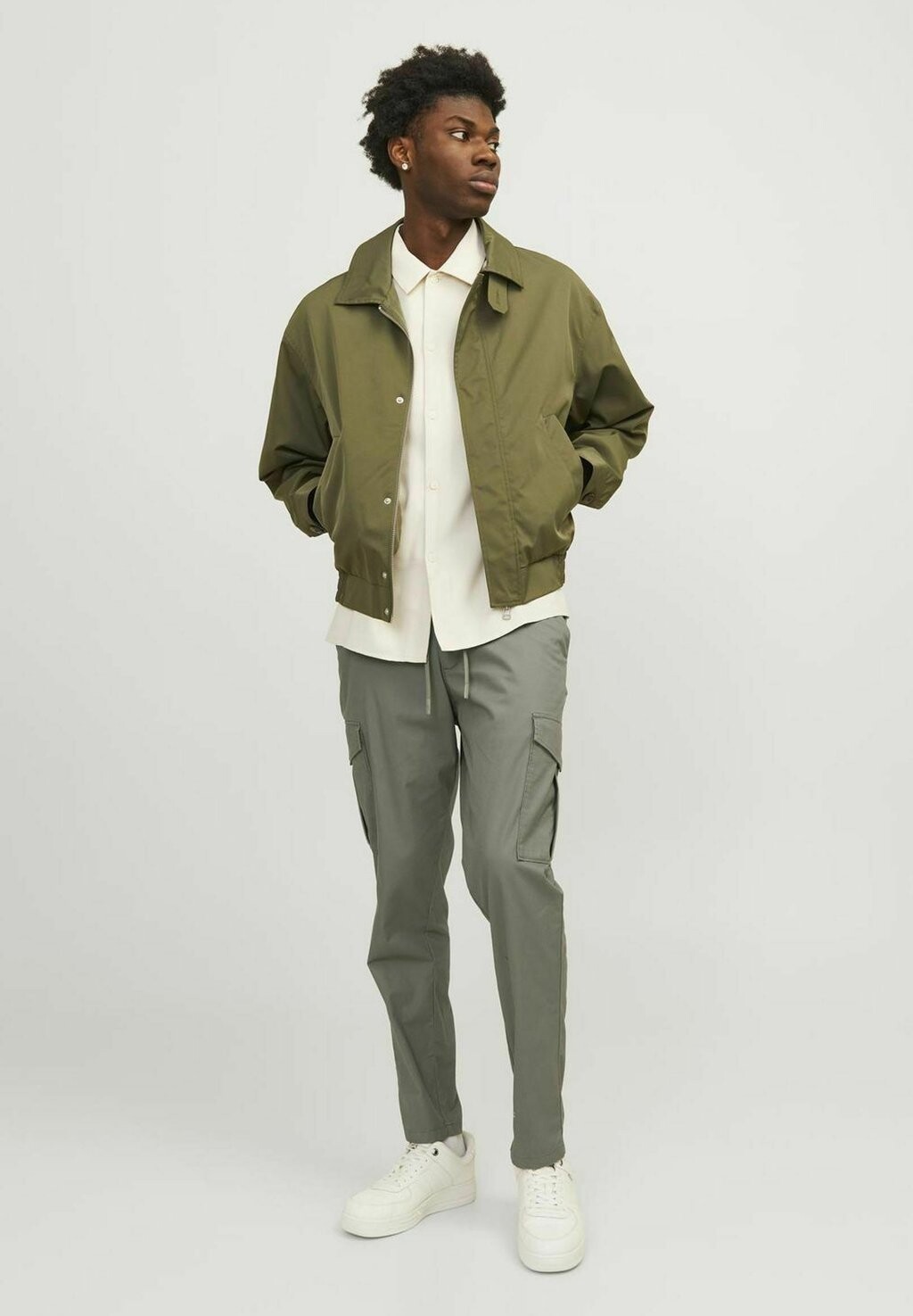 

Брюки карго KAROTTEN FIT Jack & Jones, зеленый