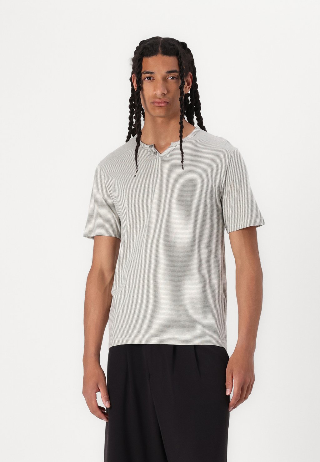 

Футболка с принтом JJESPLIT NECK STRIPE TEE Jack & Jones, кремовый