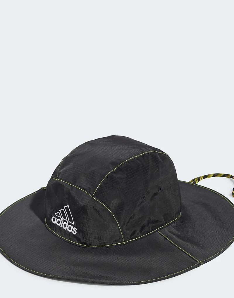 

Панама черного цвета adidas Originals