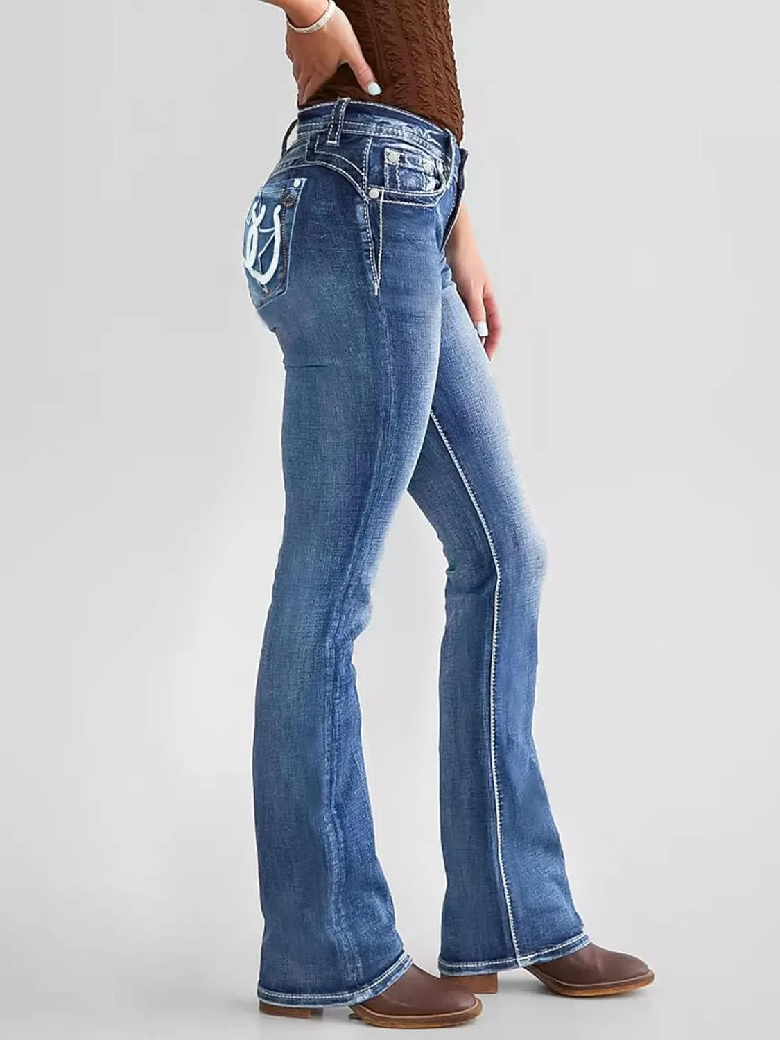 Джинсы для женщин bootcut mid rise с вышивкой стразами Generic, синий — фото 3