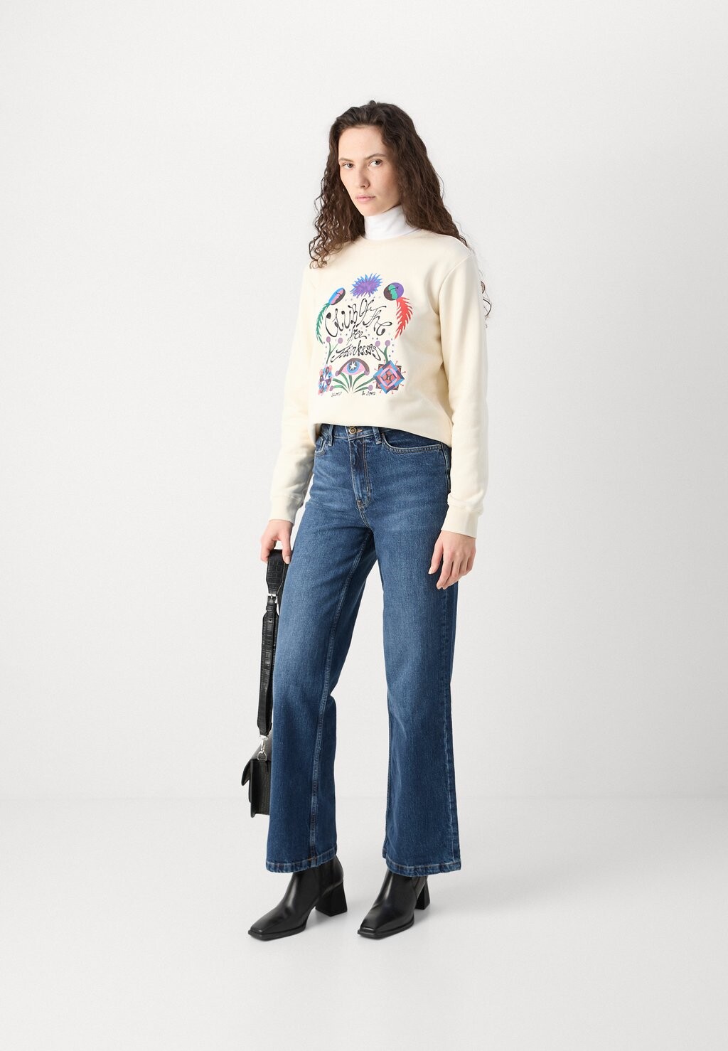 

Толстовка EMBROIDERED REGULAR FIT Scotch & Soda, молочный