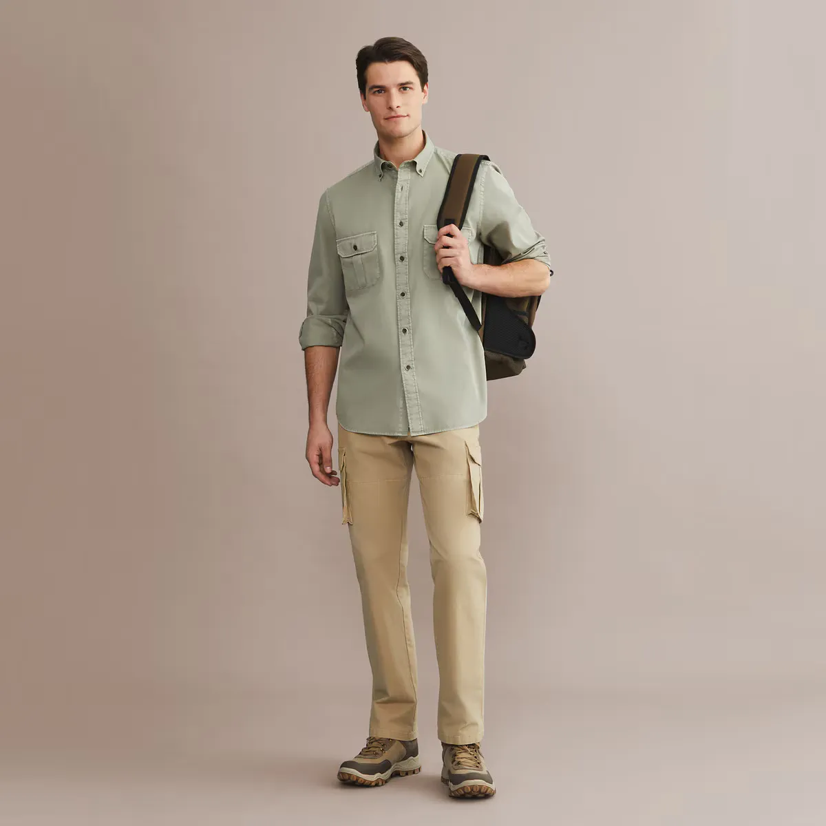 

Мужская рубашка в стиле сафари Verhunt, зеленый