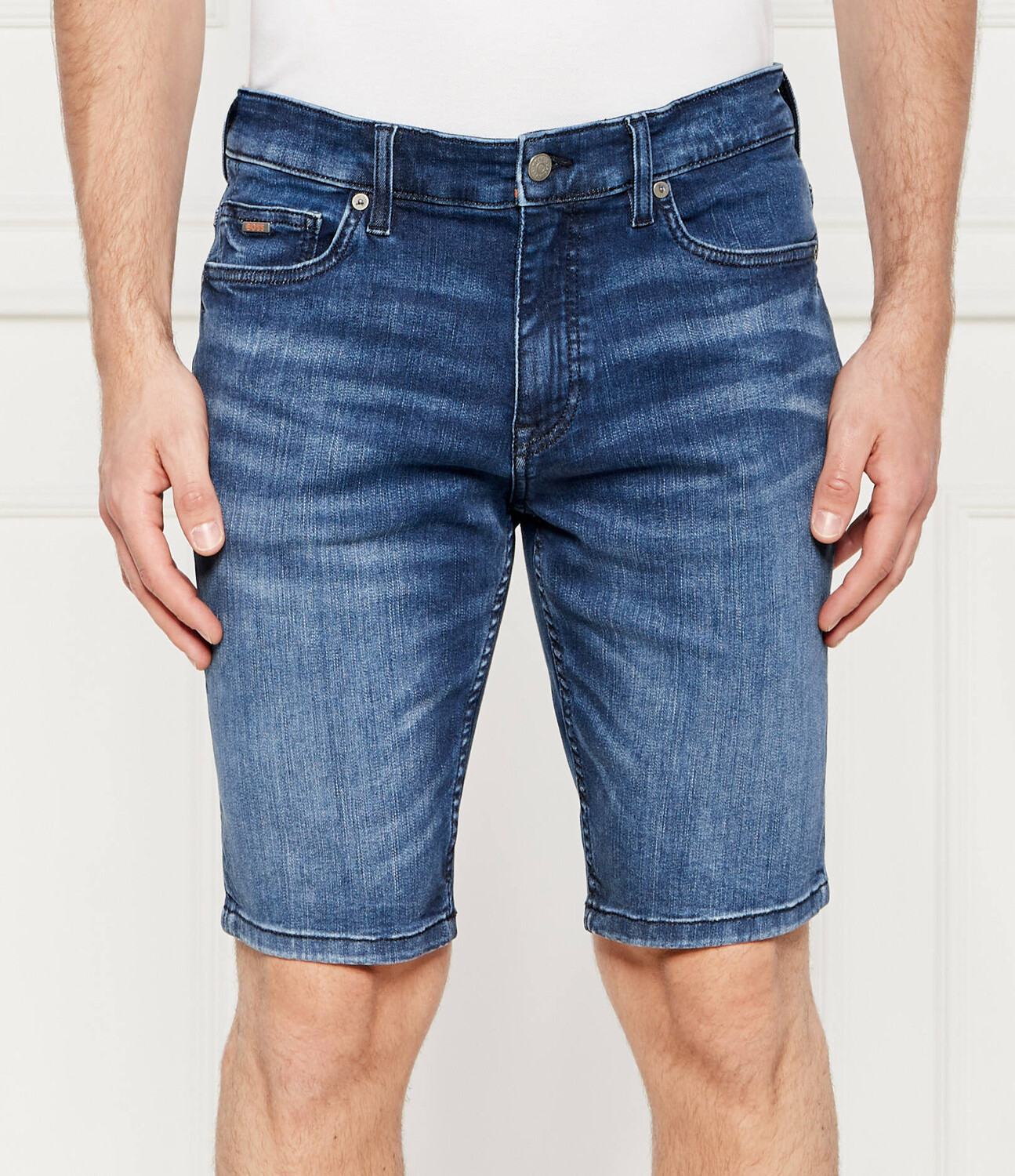 

Джинсовые шорты BOSS ORANGE Delaware Slim Fit, темно-синий
