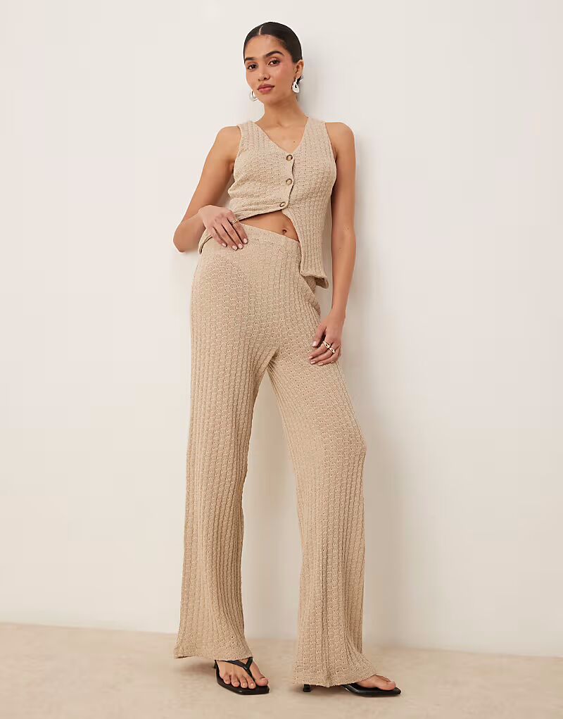 

Широкие полупрозрачные трикотажные брюки ASOS DESIGN цвета песочного камня