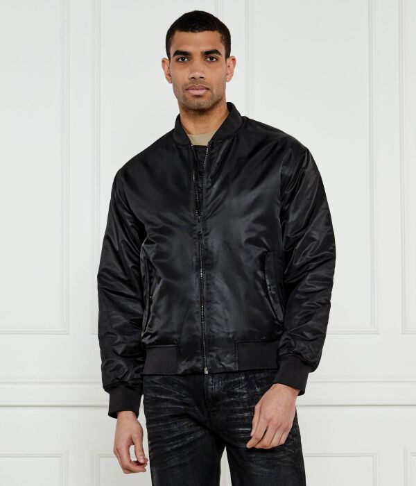 

Герой куртки-бомбера Regular fit Calvin Klein Jeans, черный