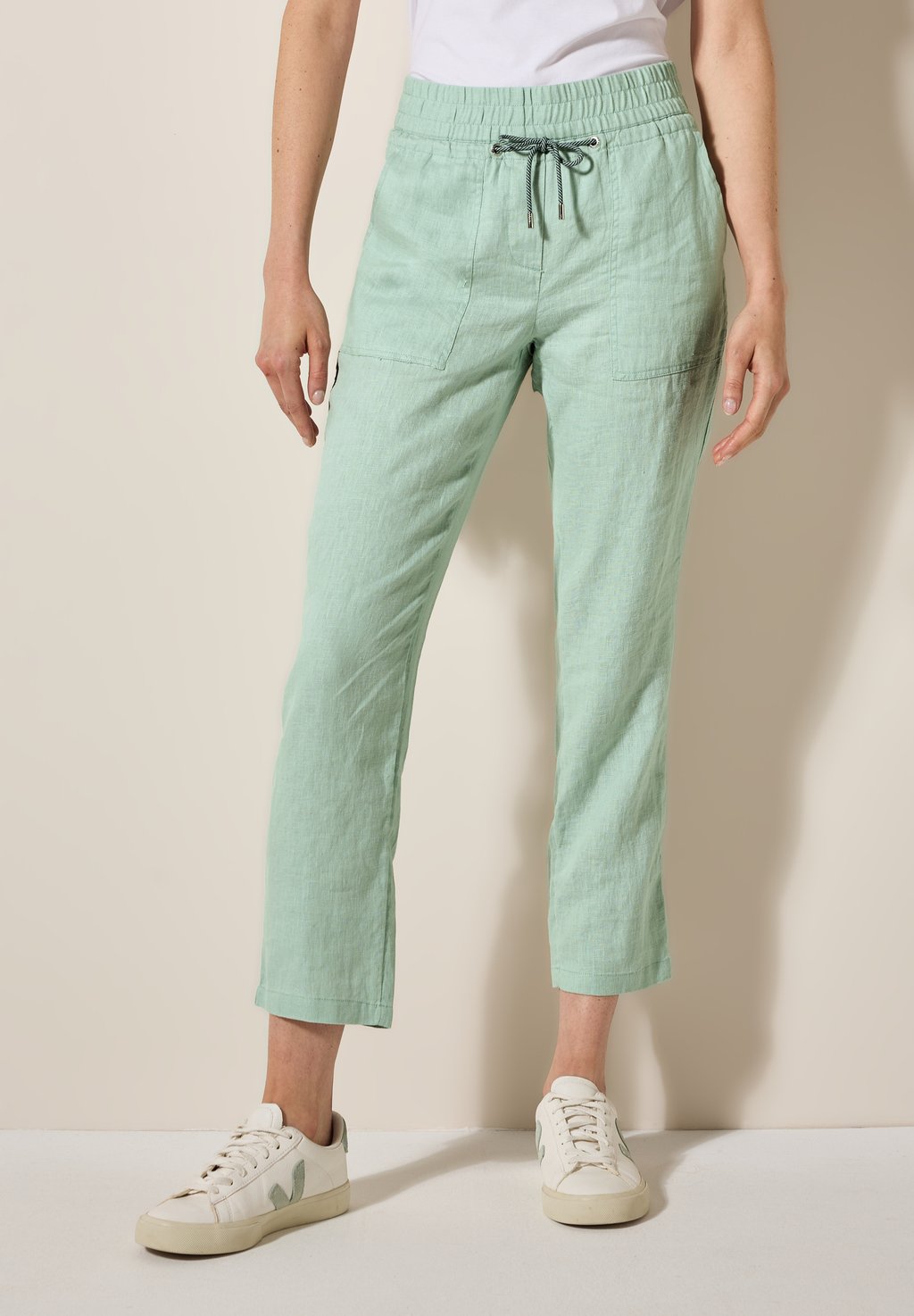 

Брюки IM CASUAL FIT Cecil, металлик зеленый