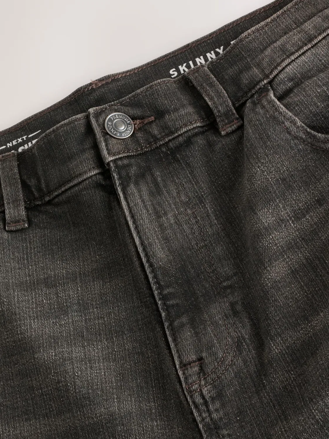 Узкие джинсы - незаменимый элемент гардероба. Next, Black Denim — фото 2