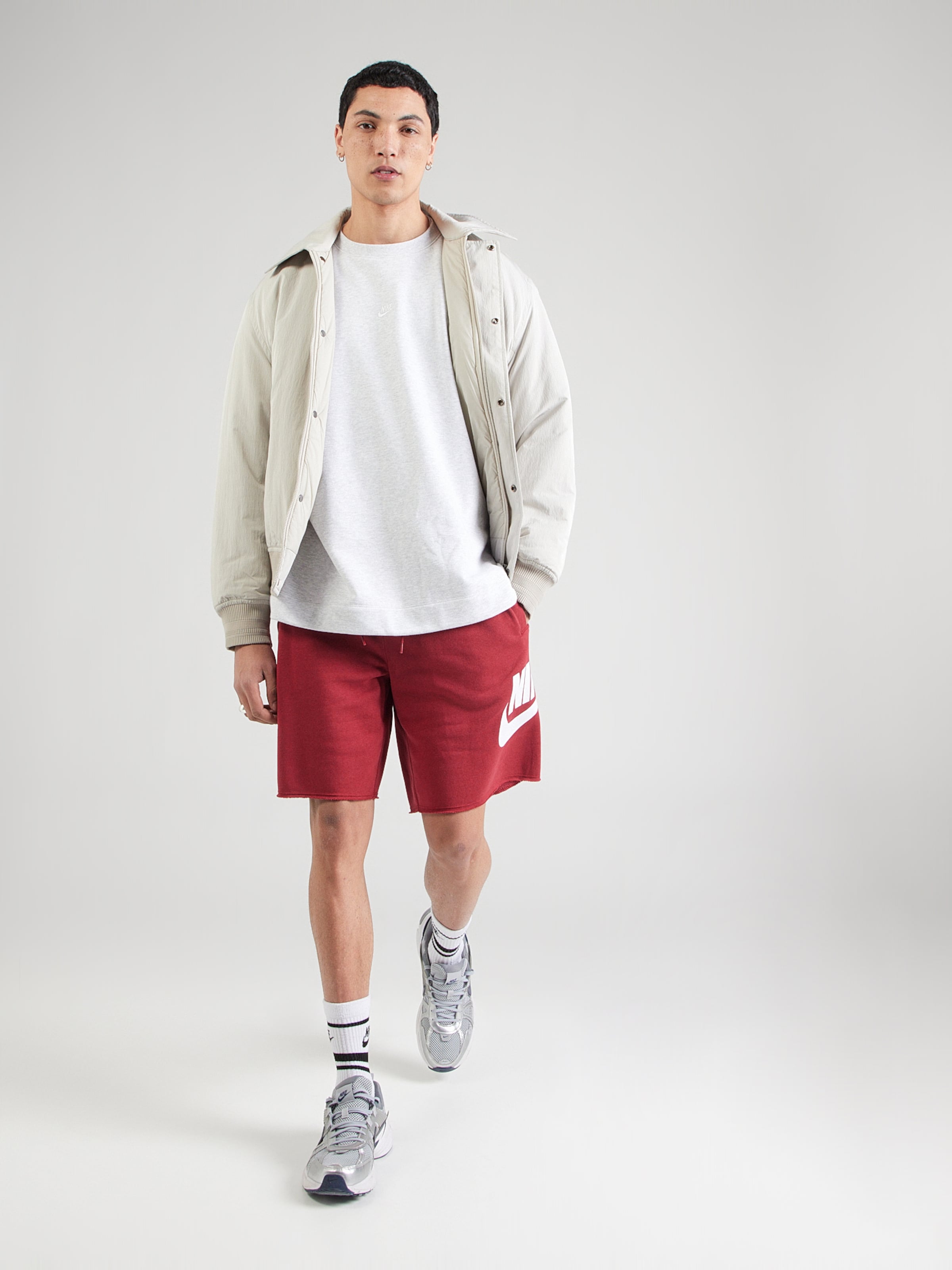 Nike Sportswear Свитшот 'CLUB' в бежевом цвете — фото 4