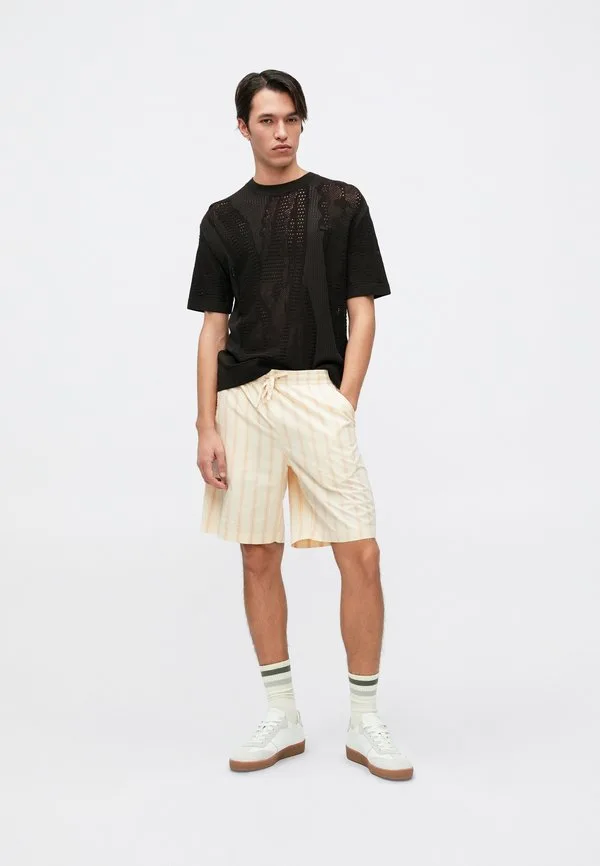 Шорты кремового цвета Lacoste, Off-White — фото 2
