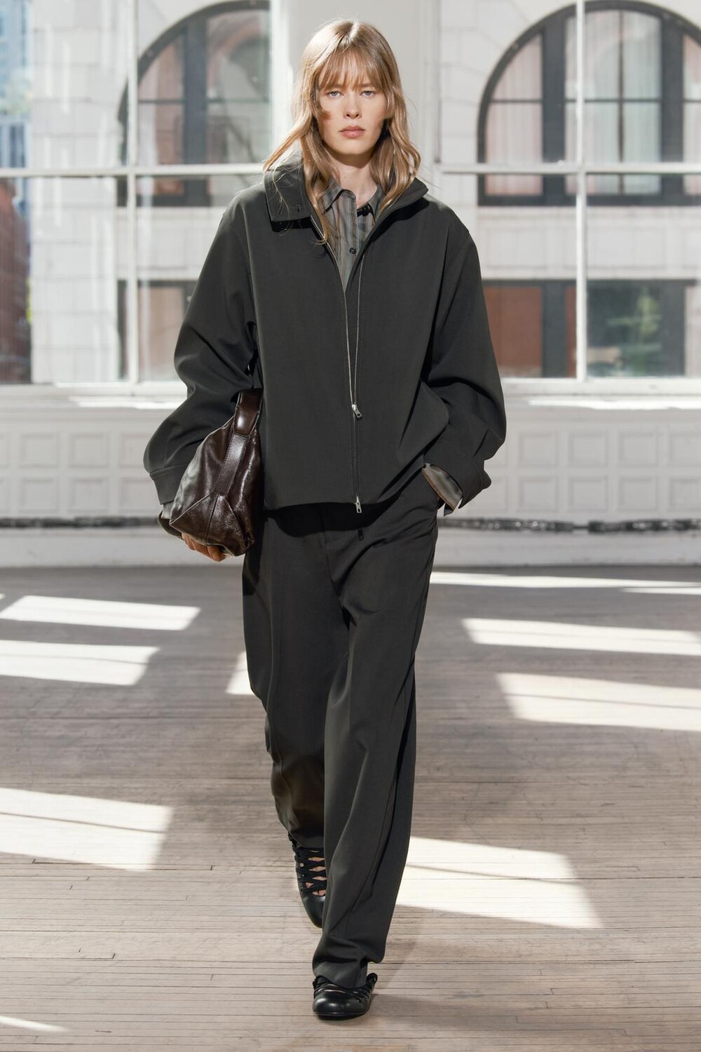 

Минимальная куртка коллекция zw ZARA, интенсивный зеленый