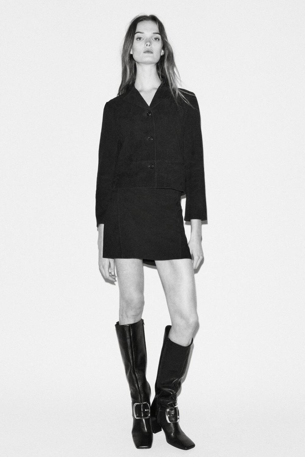 

Короткая юбка из замши и кожи ZARA, черный