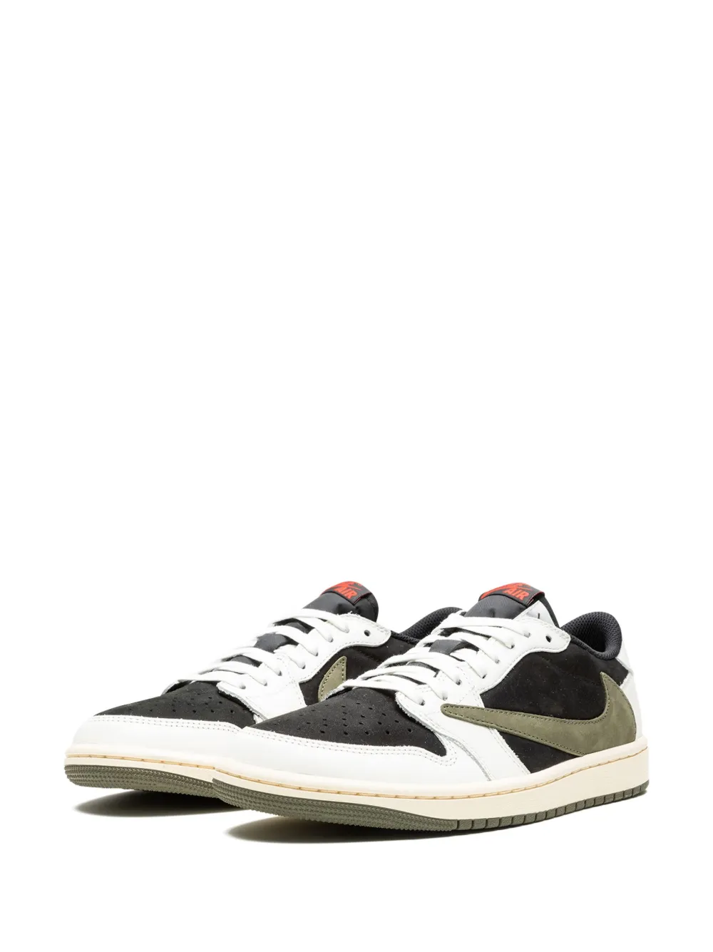 Кроссовки Air Jordan 1 Low OG 'Olive' из коллаборации с Travis Scott, белый — фото 4