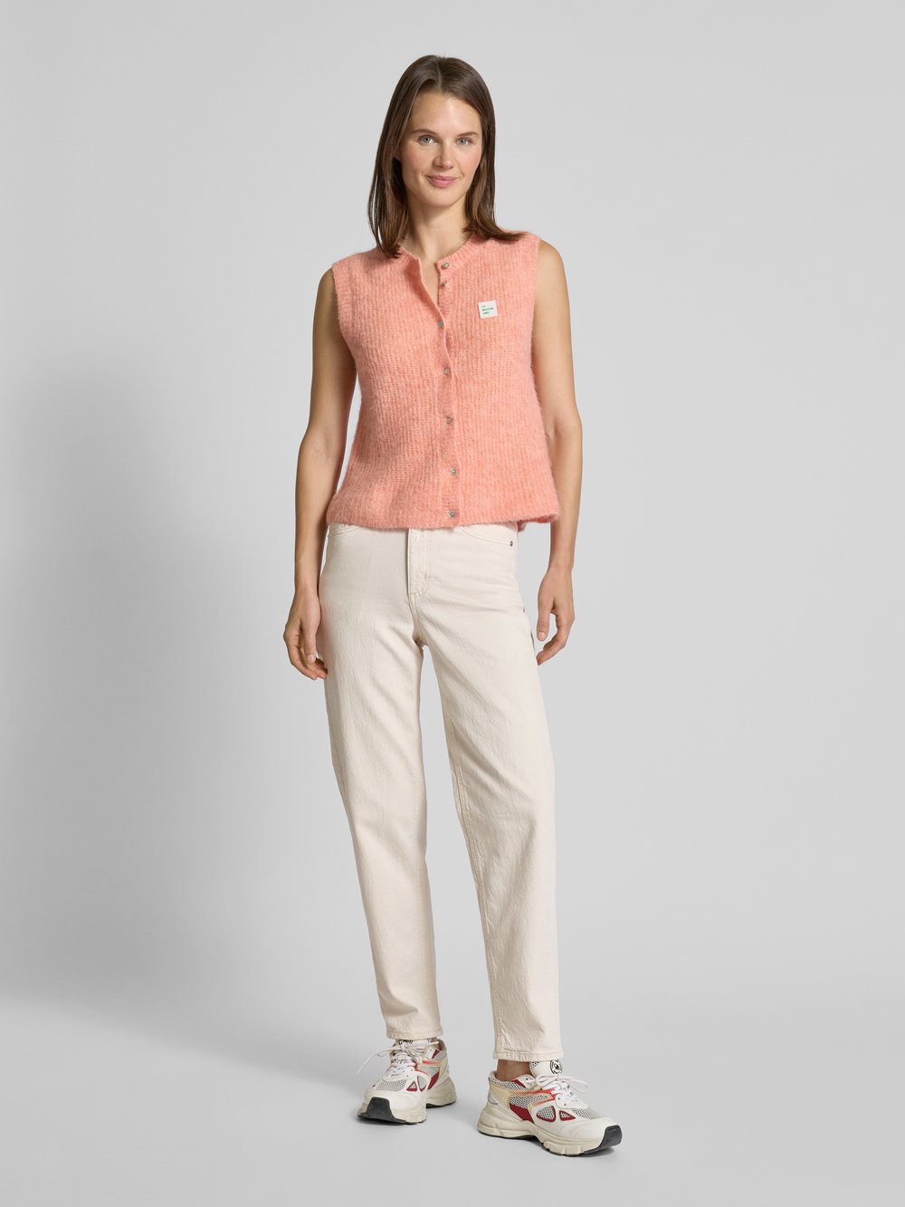 

Джинсы mom fit из хлопковой смеси, модель «TESSA» Vero Moda, экрю