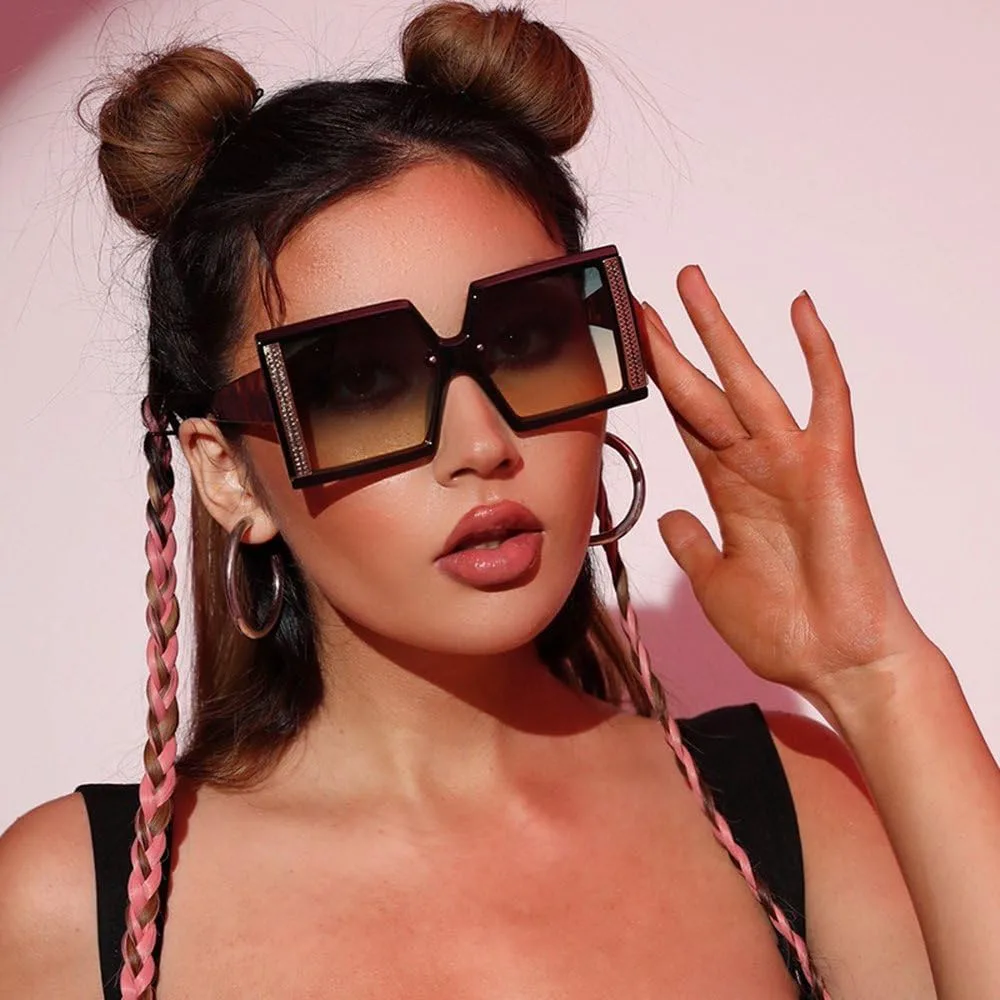 

Модные роскошные солнцезащитные очки для женщин, винтажные, большие, в крупной оправе, черные, защита от УФ-излучения UV400, черные, один размер LVTFCO, Black