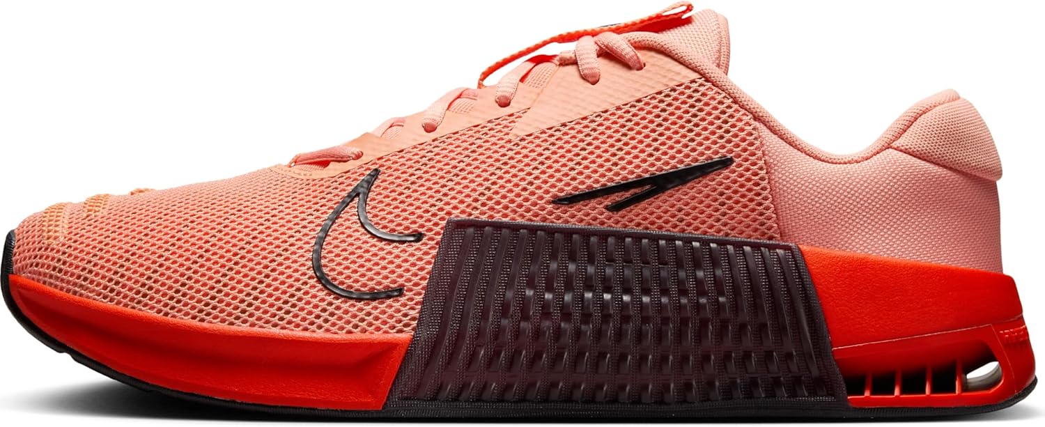 

Мужские кроссовки Nike Metcon 8, Apricot Agate Black Picante Re