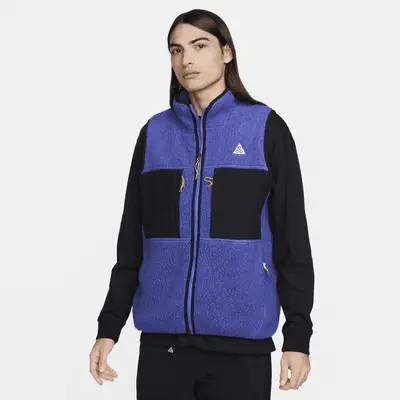 

Жилет Nike ACG "Arctic Wolf", цвет Persian Violet/Black/Summit White