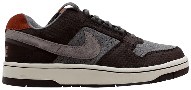 

Кроссовки Nike Delta Force A Low, коричневый