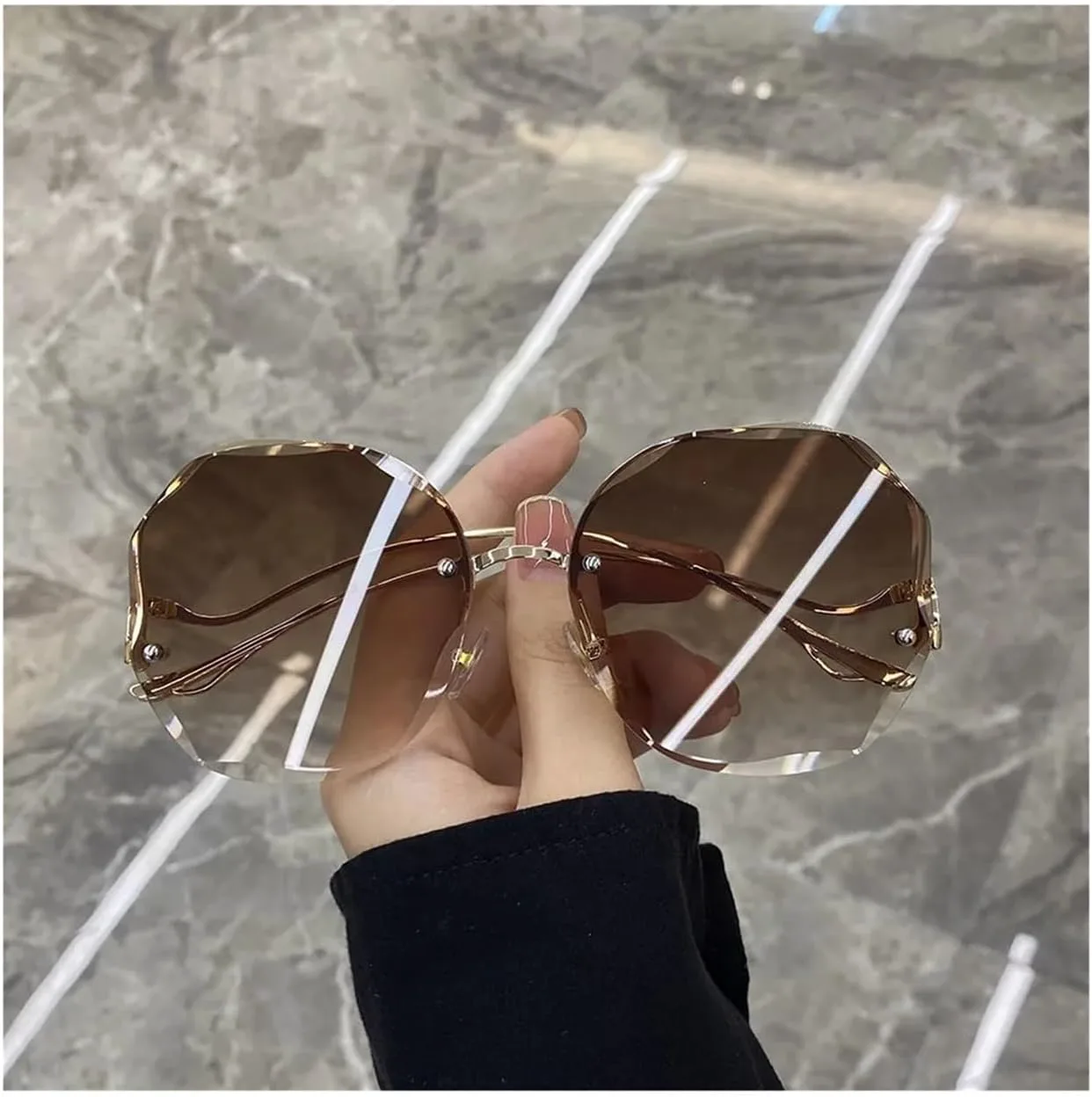 

Модные многоугольные безрамочные солнцезащитные очки для женщин с закругленными краями, металлические изогнутые дужки, ретро-стиль, уличные фото YCMGBH, C2