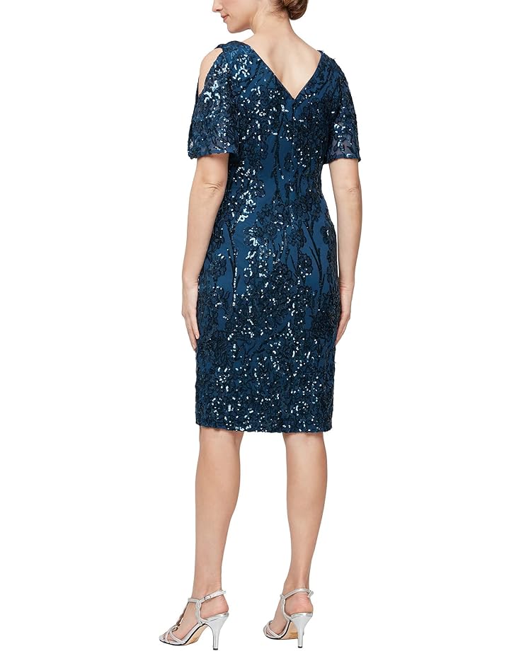 

Платье Alex Evenings Short V Neckline Sheath Dress with Cold-Shoulder Flutter Sleeves, цвет Deep Ocean