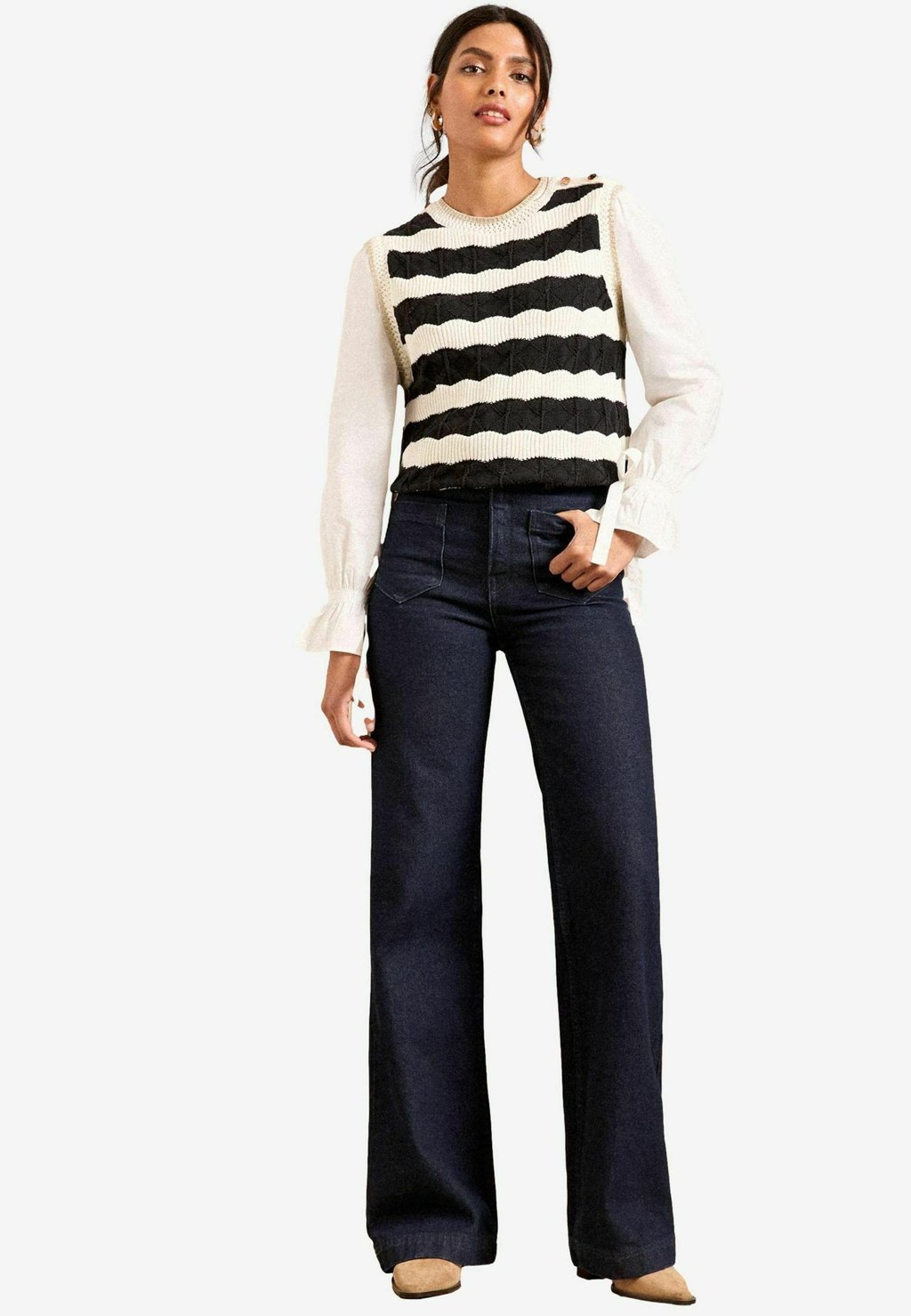 

Топ REGULAR FIT - STRIPE 3/4 SLEEVE Love & Roses, черный
