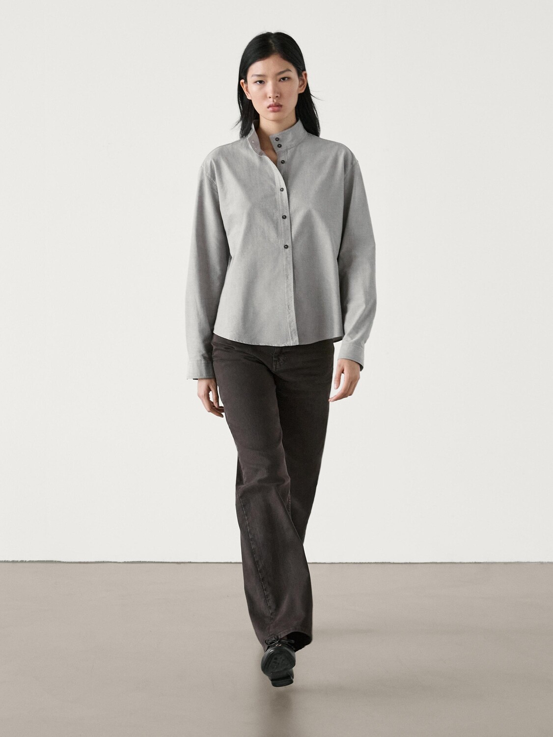 

Рубашка Оксфорд с воротником Massimo Dutti, бежевый