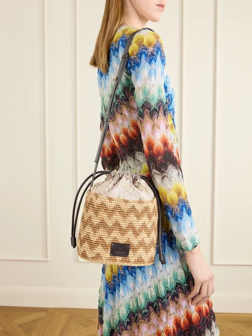 Маленькая полосатая сумка-ведро из рафии с кожаной отделкой Missoni, бежевый — фото 4