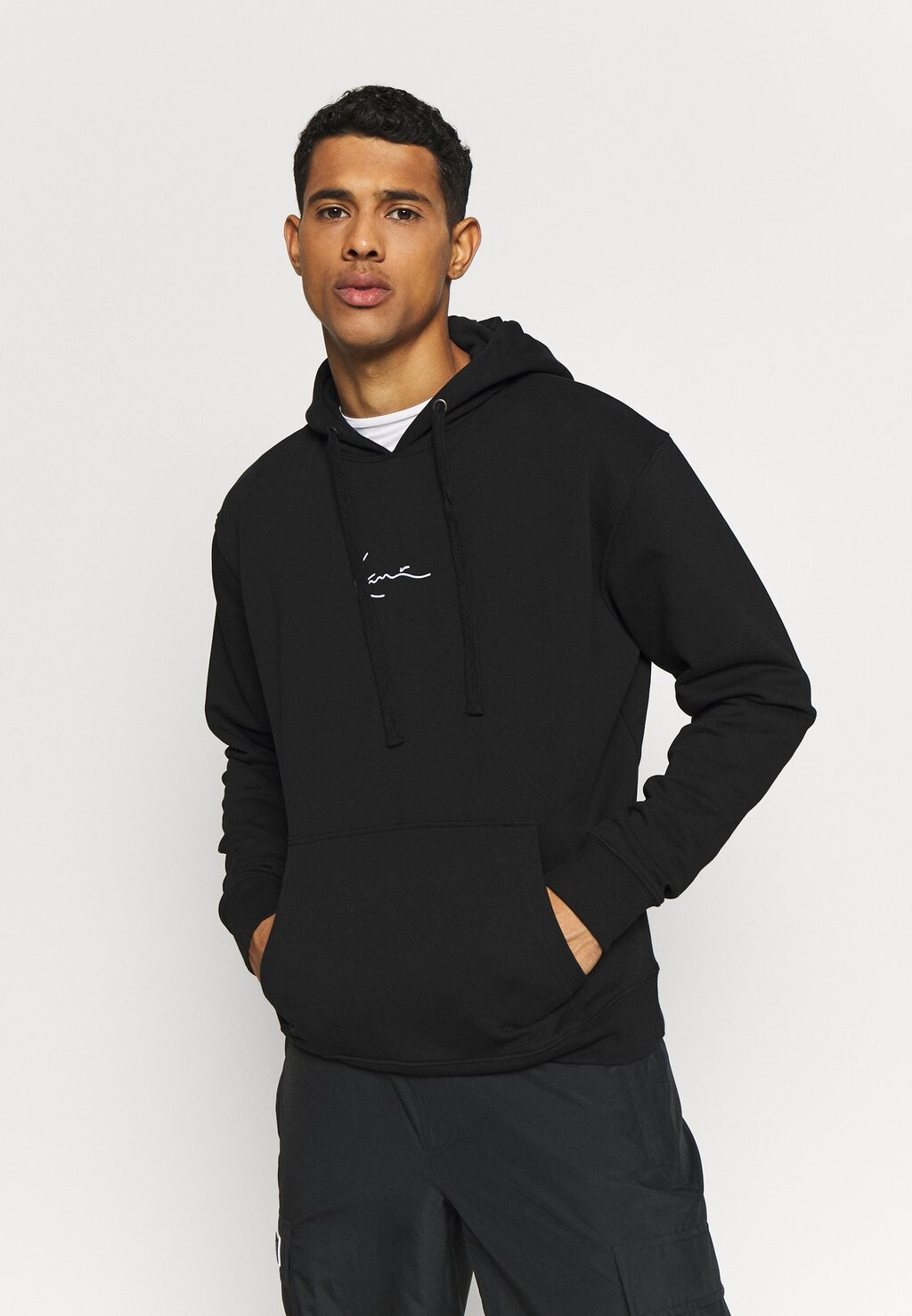 

Толстовка SIGNATURE HOODIE Karl Kani, черный/белый