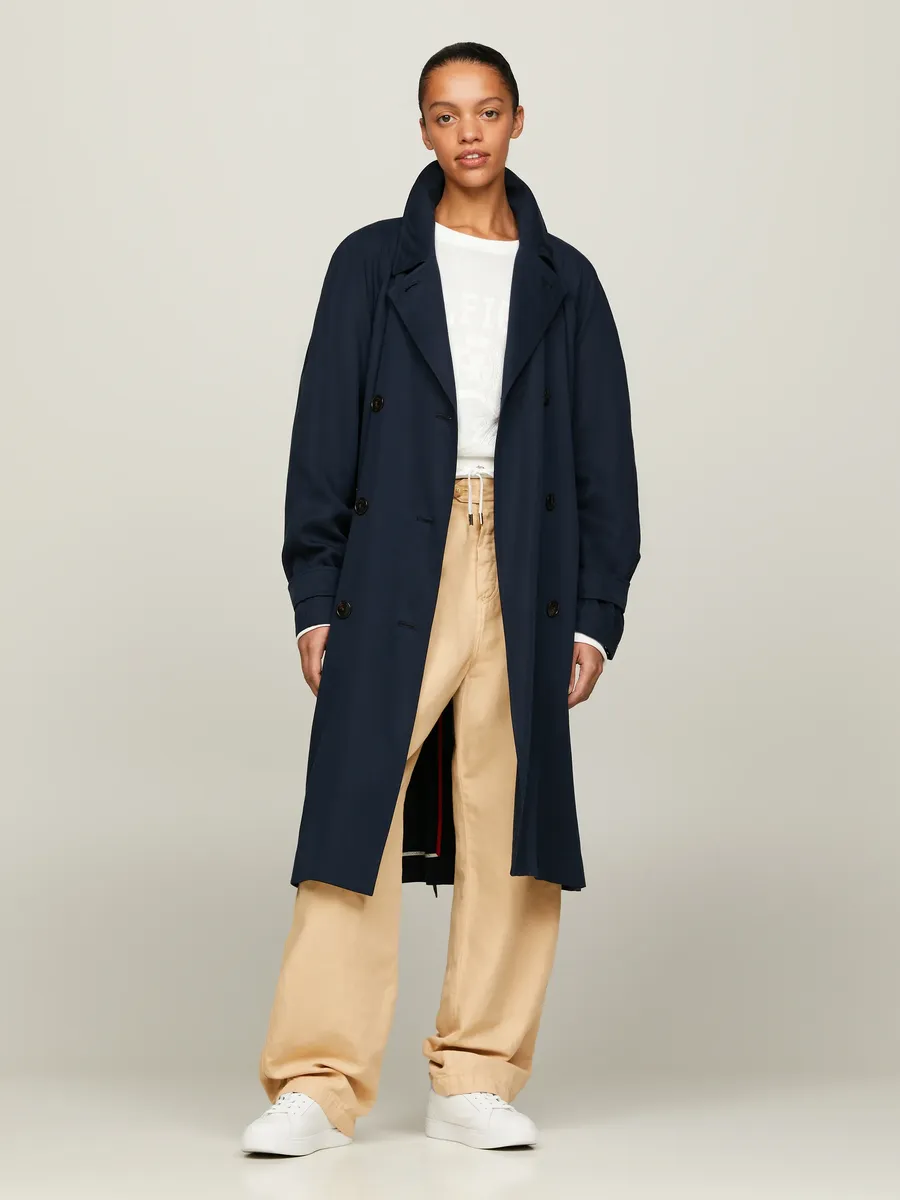 

Тренч Tommy Hilfiger "TENCEL BLEND FLUID TRENCH", с металлической этикеткой, цвет Desert Sky