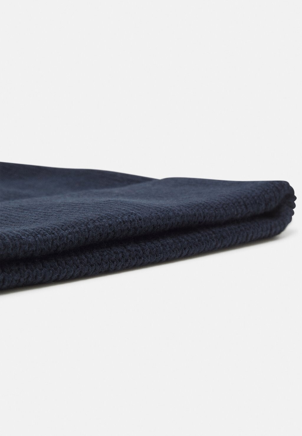 

Шапка ESSENTIAL FLAG BEANIE Tommy Hilfiger, темно-синий