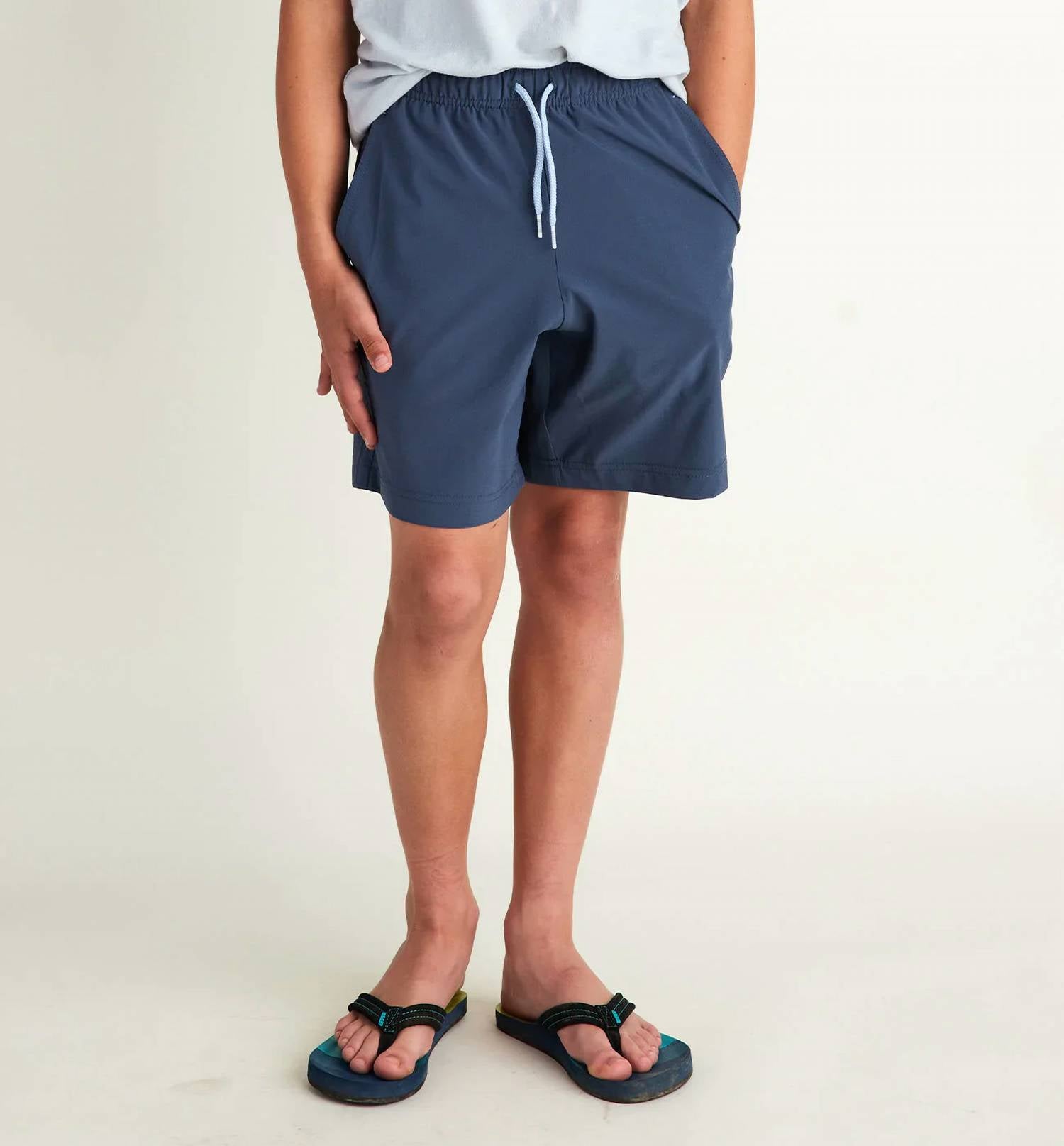 

Короткие шорты Boys' Breeze In Blue Dusk Ii FREE FLY