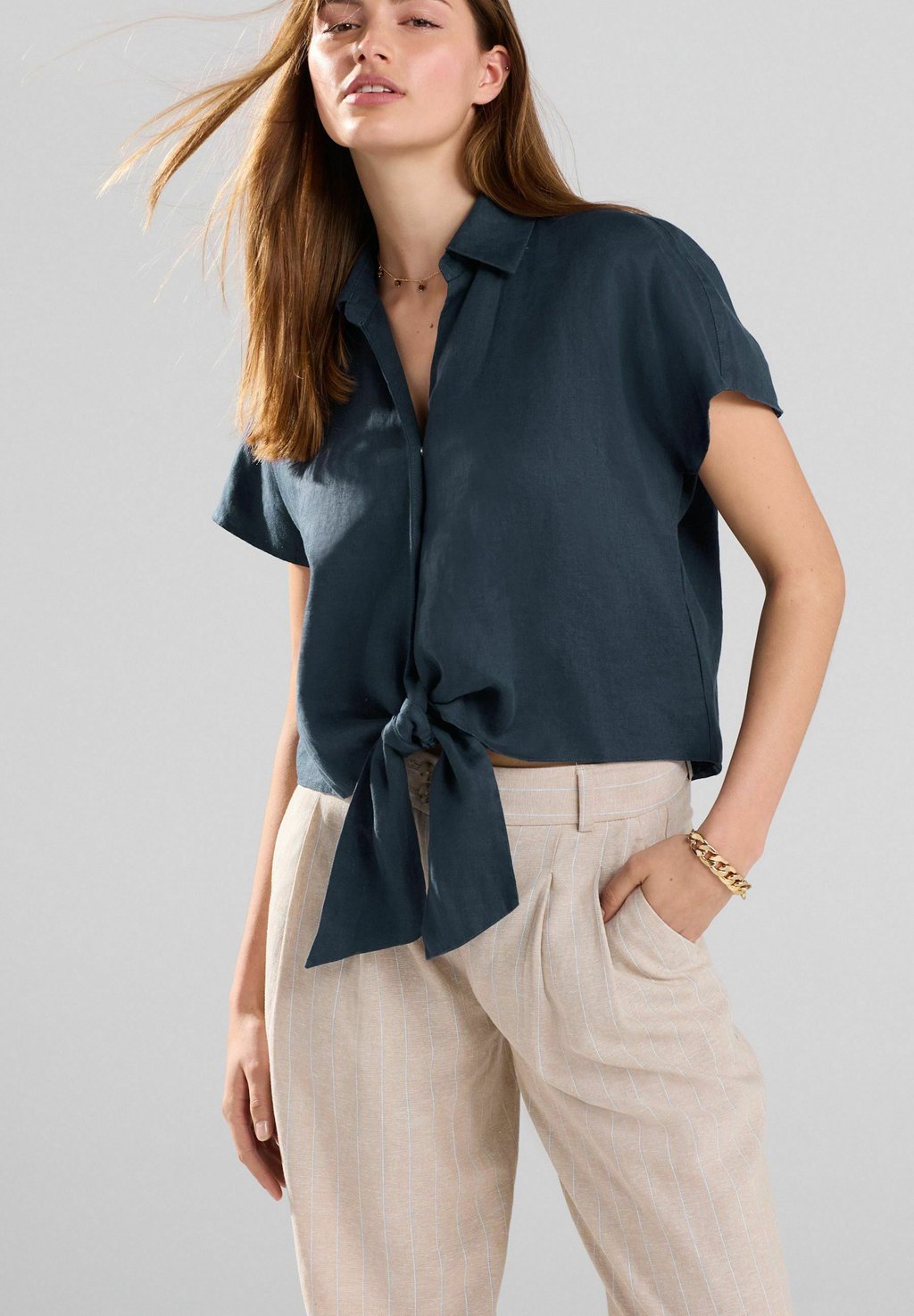 

Блузка на пуговицах TIE FRONT SHORT SLEEVE Next, сине-серый