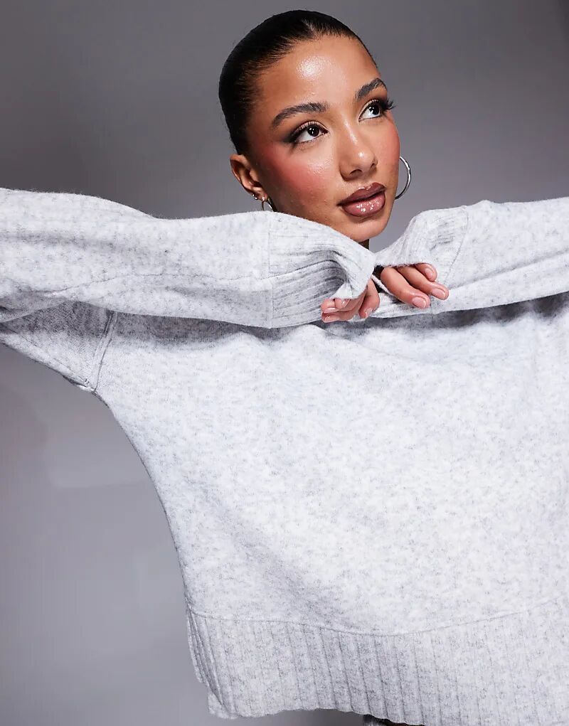 

Укороченный свитер River Island объёмного кроя светло-серого цвета