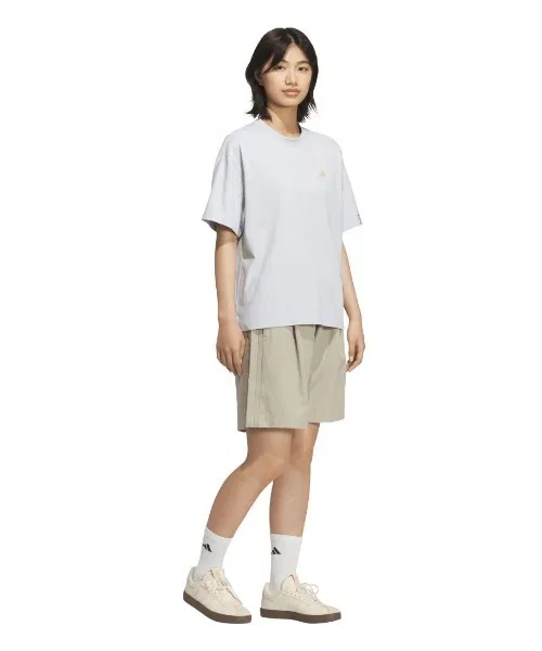 Женская футболка Adidas Essentials Plus Small Logo Loose Fit — фото 3