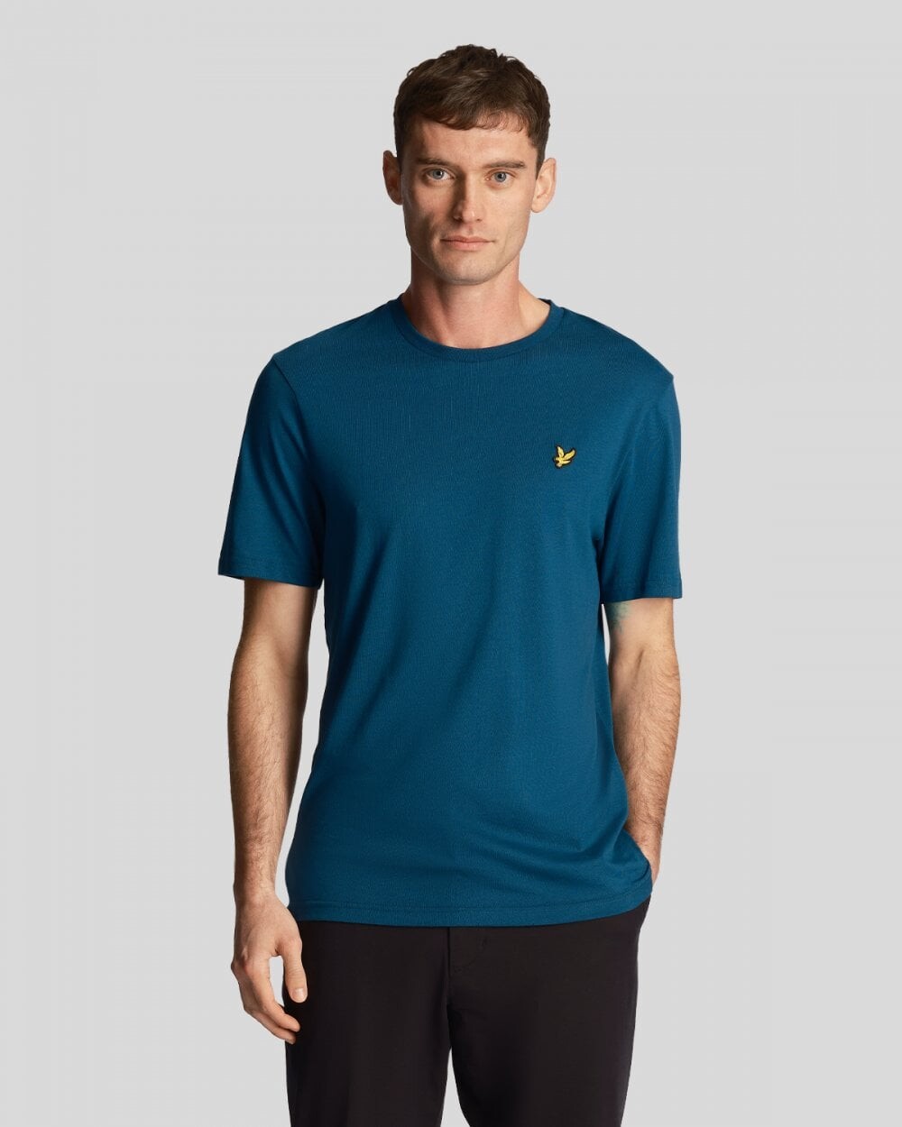 

Фирменная футболка apres с логотипом на груди Lyle & Scott, синий