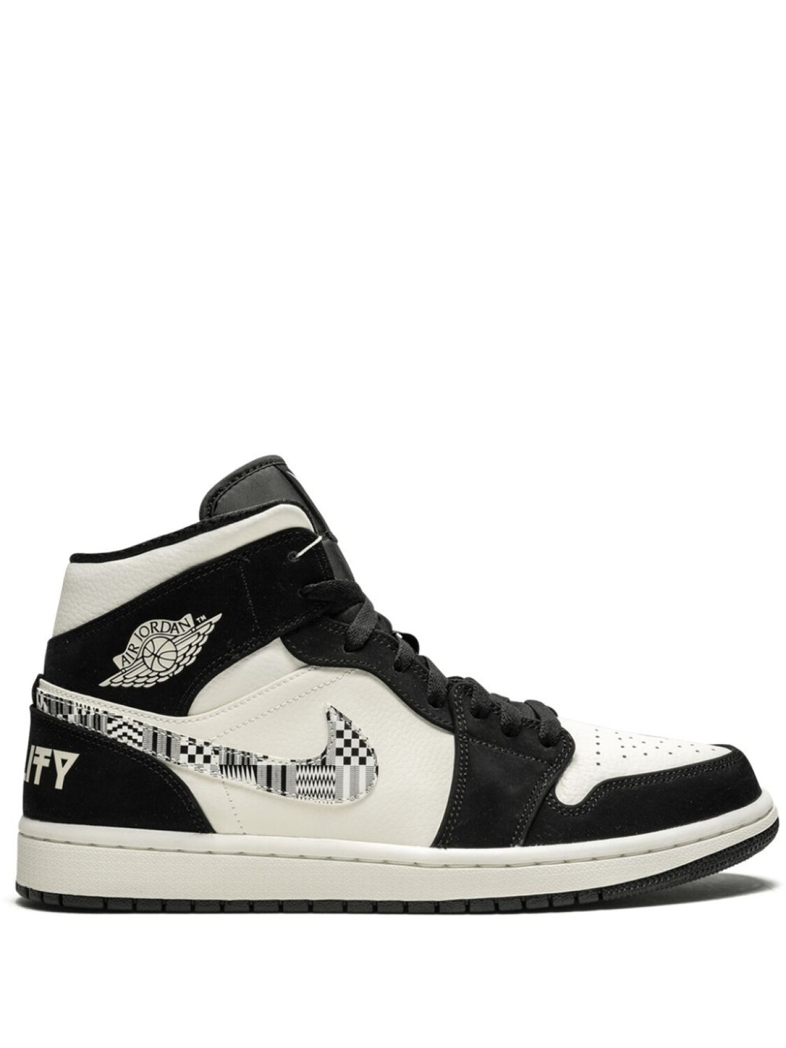 

Кроссовки Jordan Air Jordan 1 Mid SE, черный/серебристый/белый