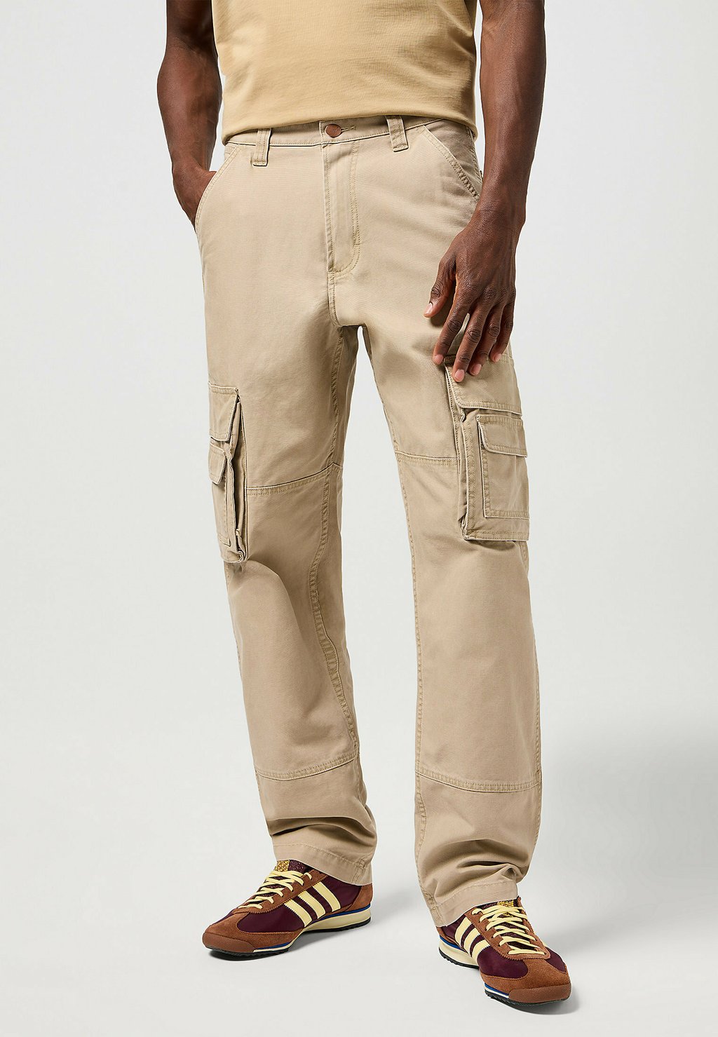 

Брюки карго CASUAL RELAXED FIT Wrangler, цвет Mottled Green