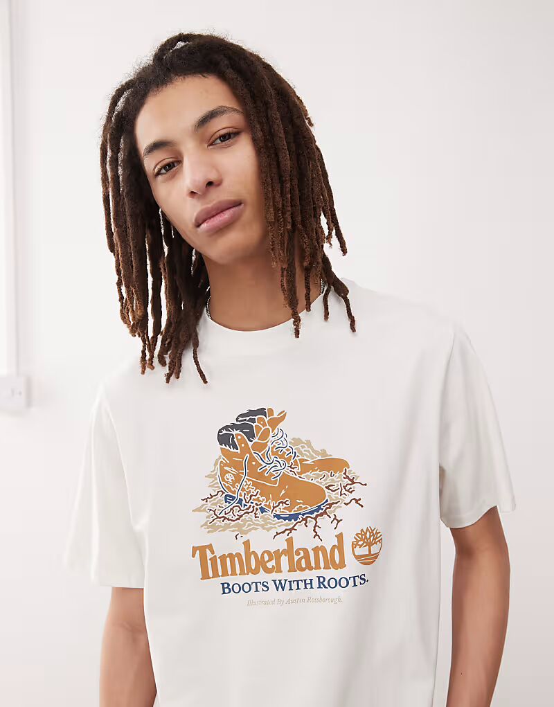 

Футболка с графическим принтом Timberland Boots With Roots белого цвета