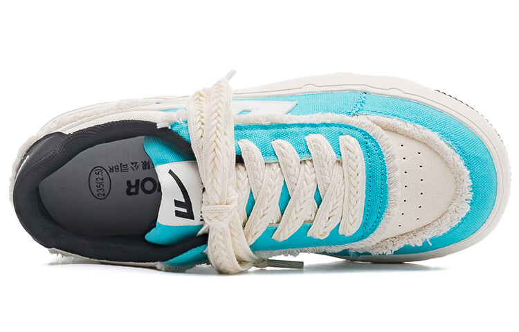 

Кроссовки для скейтборда женские низкие светло-голубой бежевый Warrior