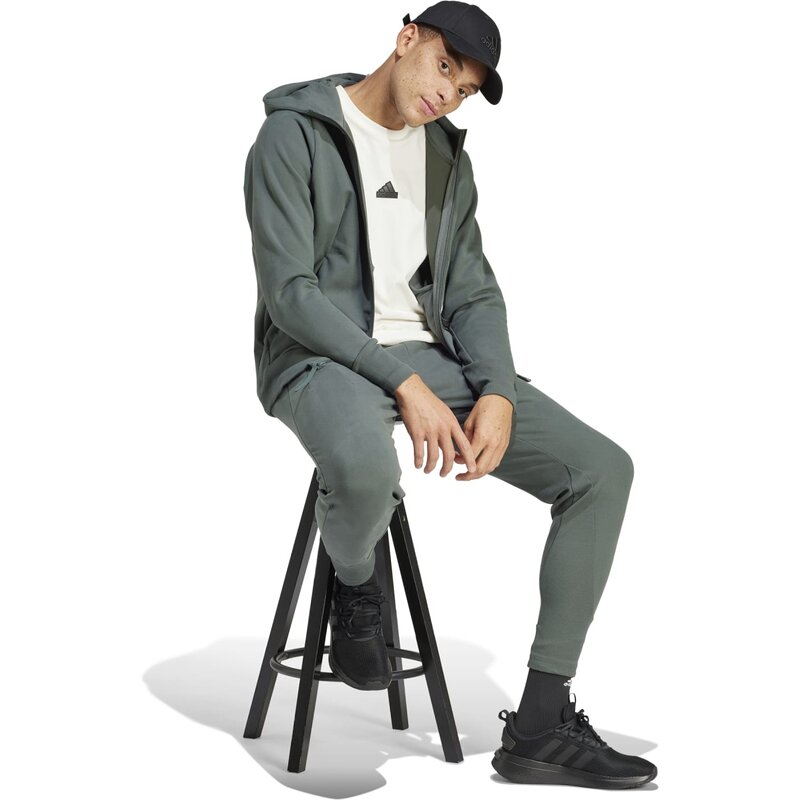 Hooded sweatshirt zne winterized zip Adidas, цвет legivy — фото 4