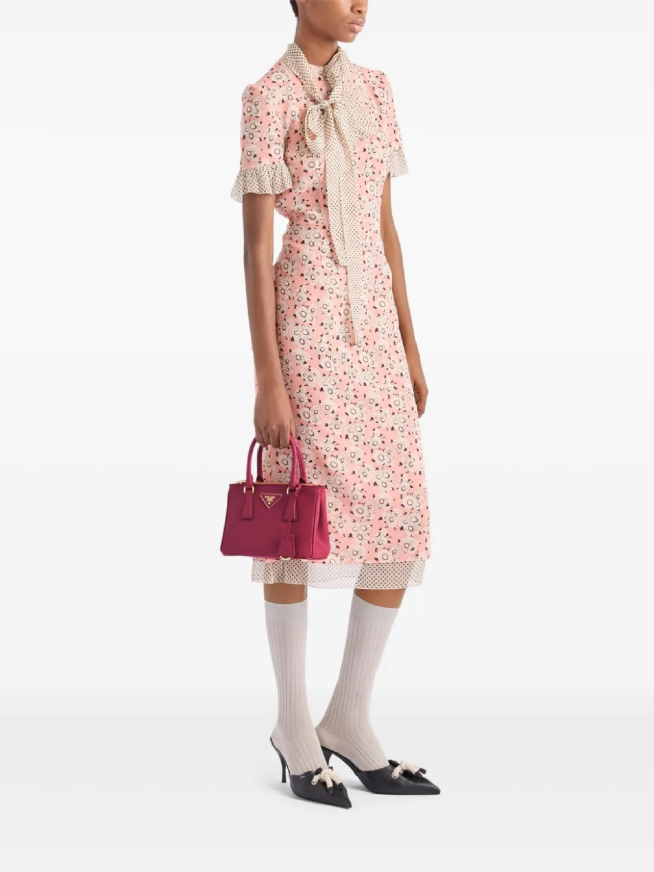 Prada мини-сумка Galleria из сафьяновой кожи, розовый — фото 2