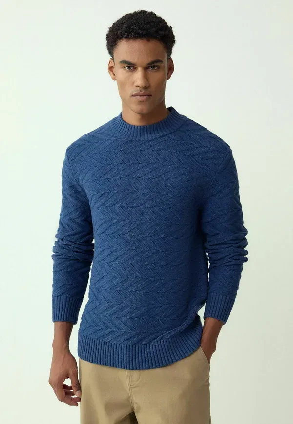 Джемпер Regular fit Next, модель rich chevron cable jumper, средне-синий