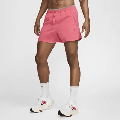 

Шорты Nike Stride Running Division, цвет Aster Pink/Dark Stucco