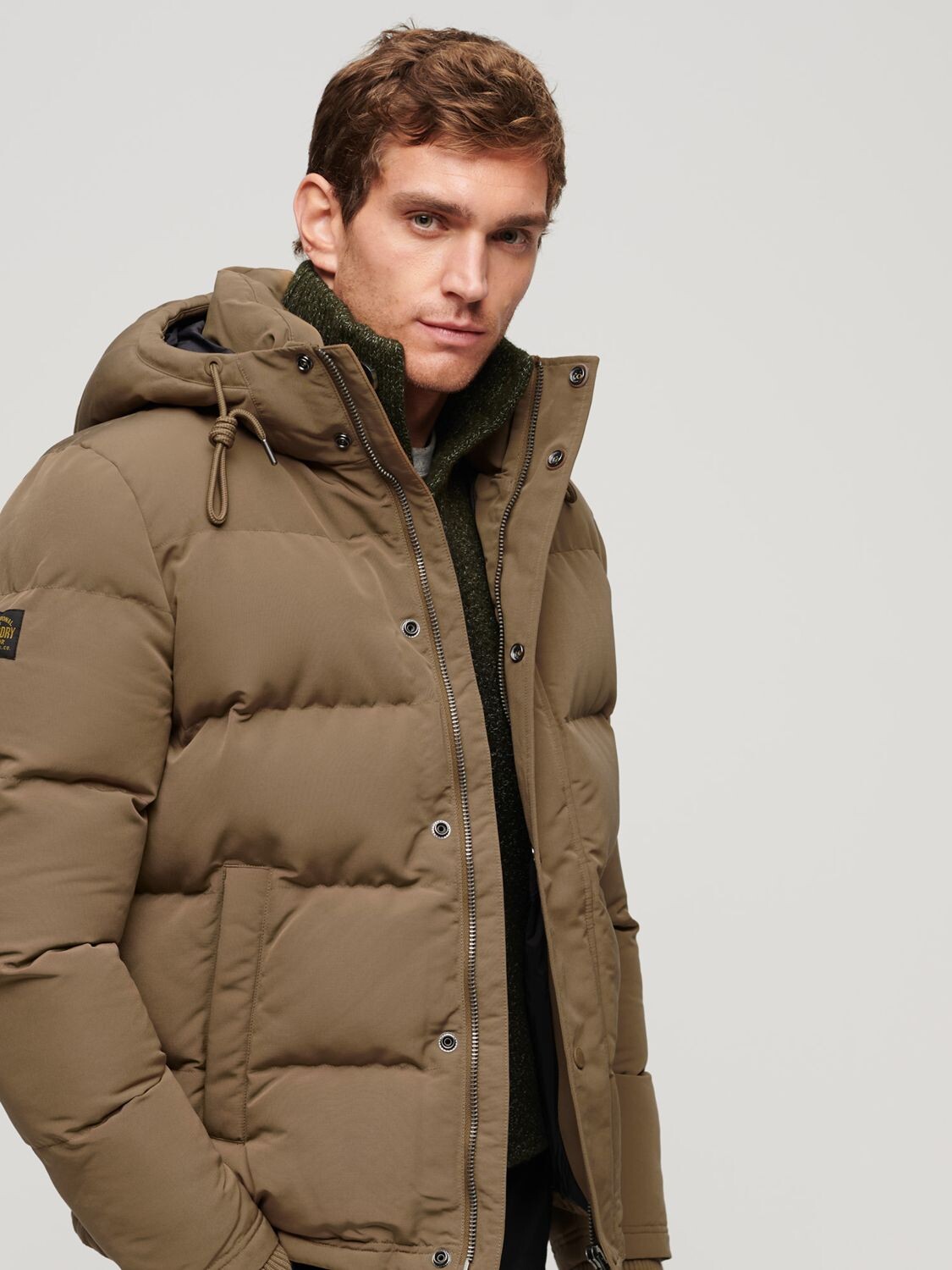 

Пуховик Everest с капюшоном Superdry, песчаник браун