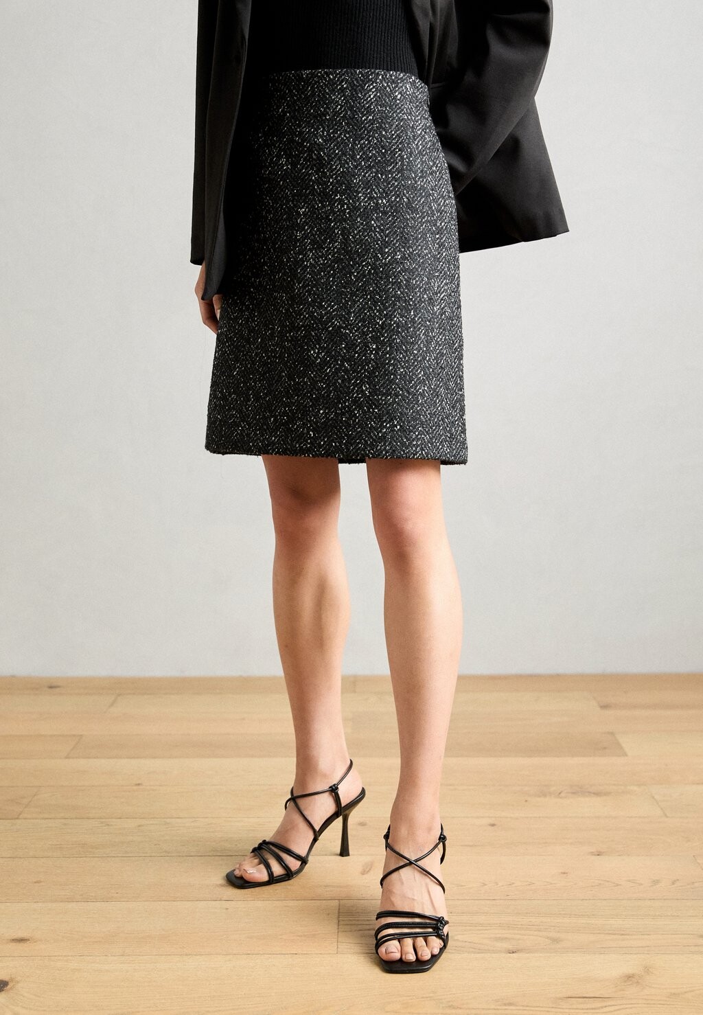 

Юбка А-силуэта SKIRT MEDIUM WAIST ABOVE KNEE Marc O'Polo, темно-серый