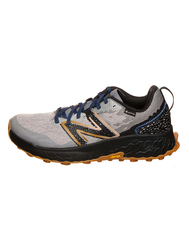 

Беговые кроссовки New Balance, серый/черный