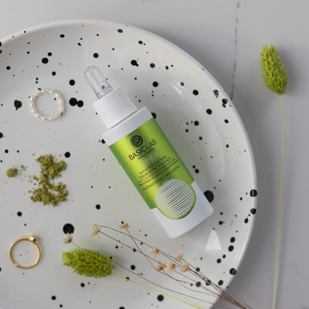 Осветляющая сыворотка с антиоксидантным действием BasicLab Dermocosmetics Esteticus, 15% Vitamin C 30 ml — фото 3