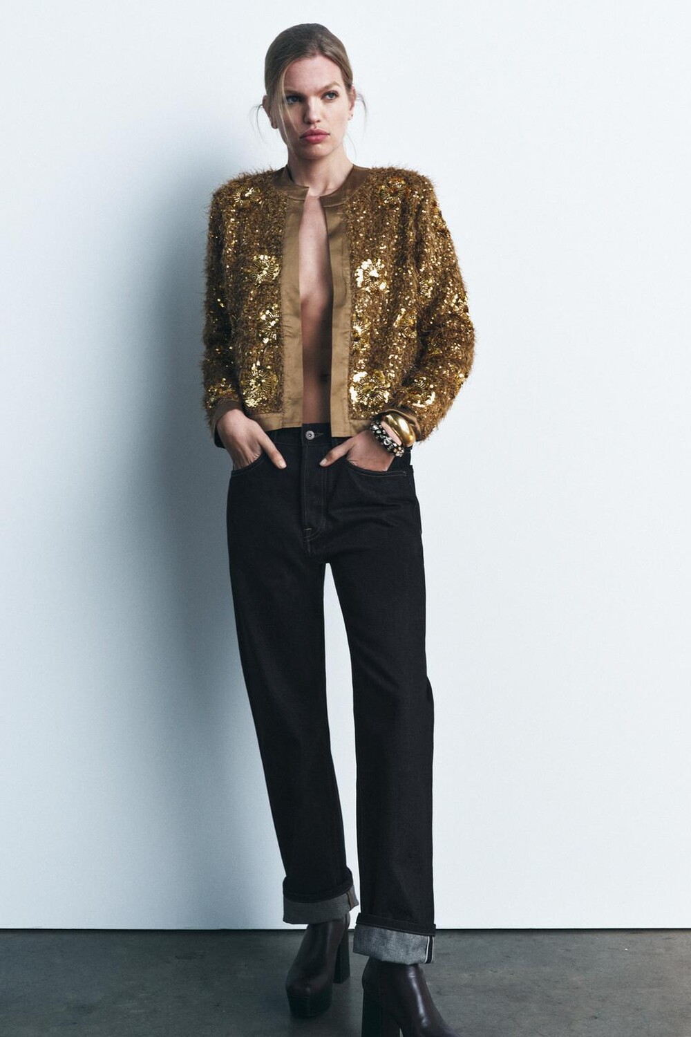 

Вязаный кардиган с пайетками ZARA, золотой