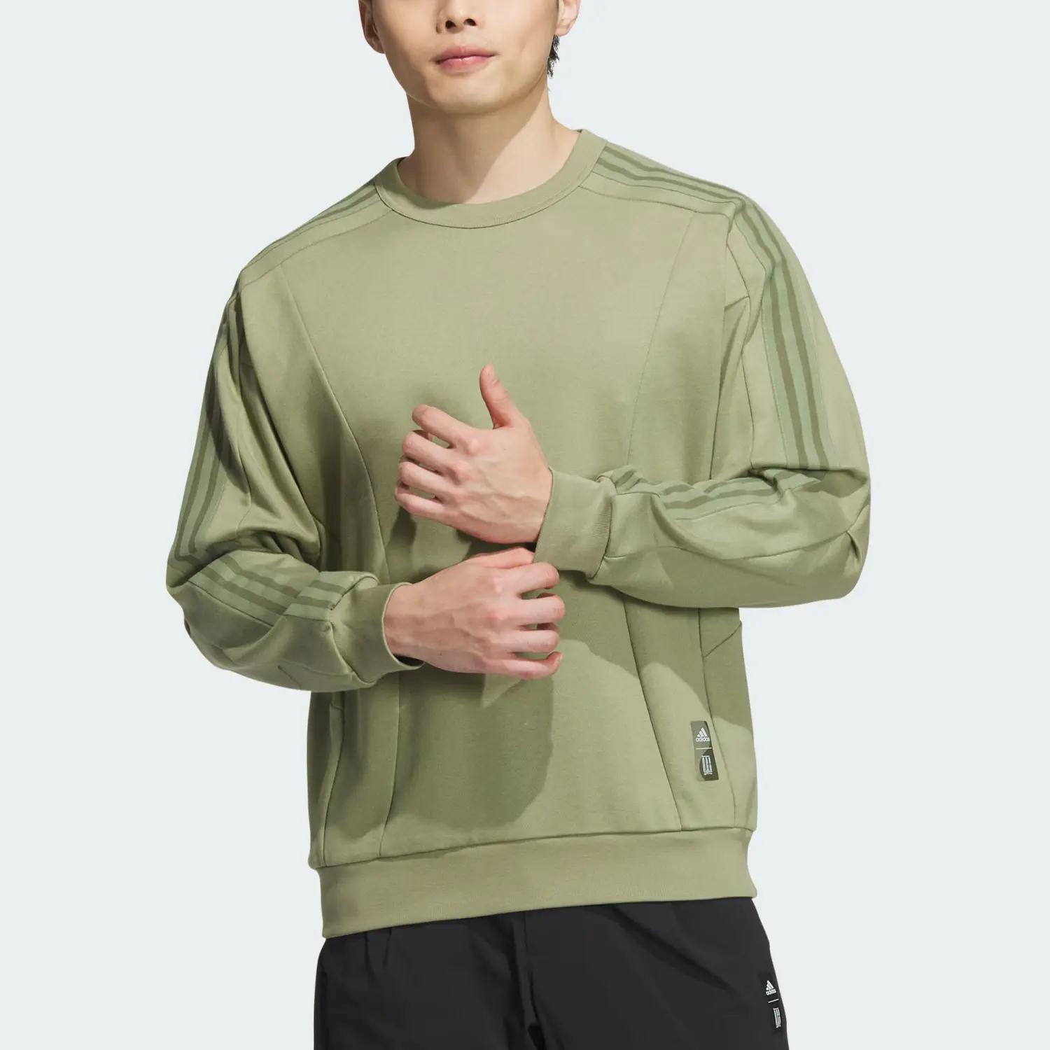 Wuji Series SILKY SWEATSHIRT Мужская палаточная зеленая футболка Adidas — фото 3